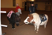 Huomaa: Mikä on nyt IN ? Pinkkisatula !
Black Filippus ja Palle.